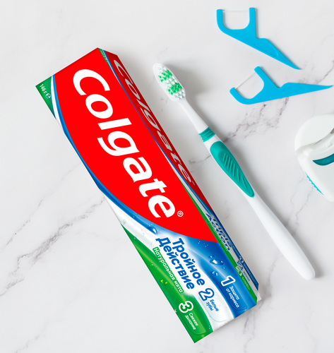Зубная паста COLGATE Тройное действие Натуральная мята для защиты от кариеса, удаления потемнений с зубов и свежего дыхания, 100мл, вид