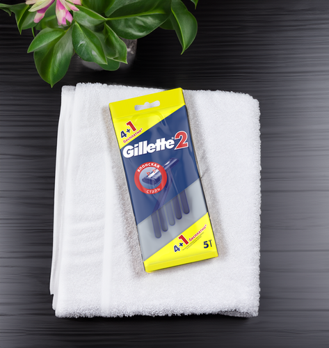 Станок для бритья одноразовый GILLETTE 2, 5шт, крупный план