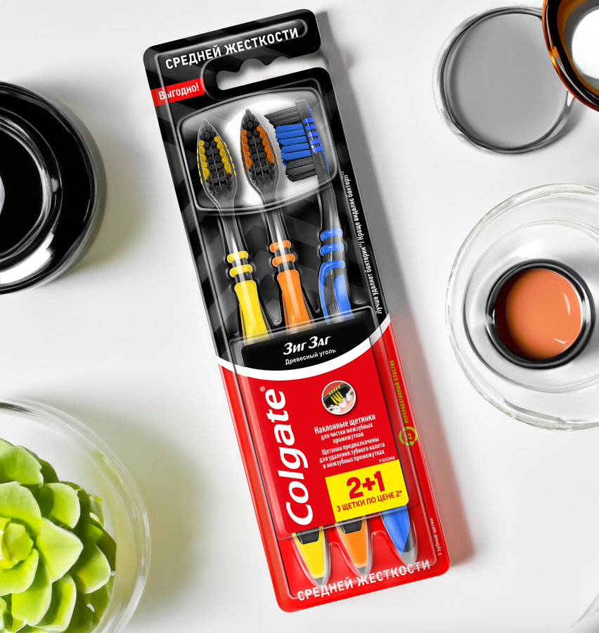 Зубная щетка COLGATE Зиг Заг Древесный уголь, средней жесткости, 2+1, 3шт, превью